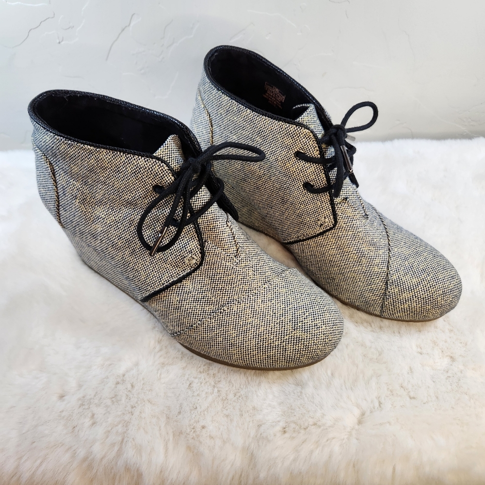 TOMS Desert Wedge | Size 9.5 | Linen Metallic Accents 3" Cork Heel - Picture 2 of 16